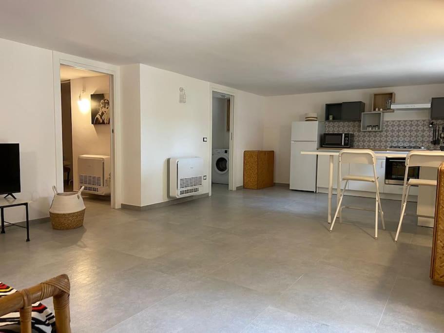 Casa Vacanze Amiche Del Mare Pulsano Exterior foto